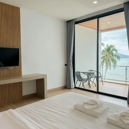 2SIS'S Khanom Resotel