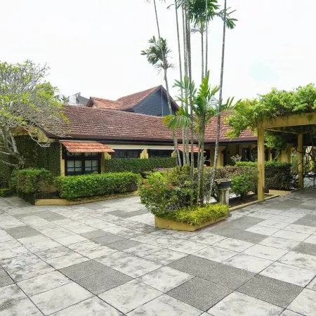 30P Luxurious Balinese Villa