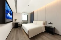 青島中央商務區山東路亞朵飯店