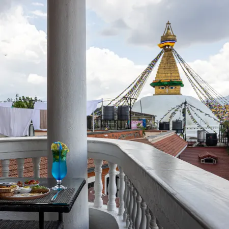 Boudha Mandala Hotel Отели рядом с достопримечательностью «Боудханат Ступа»