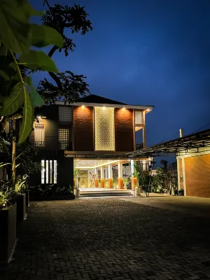 ABRIKI VILLAGE Hotel di Kecamatan Mojotengah