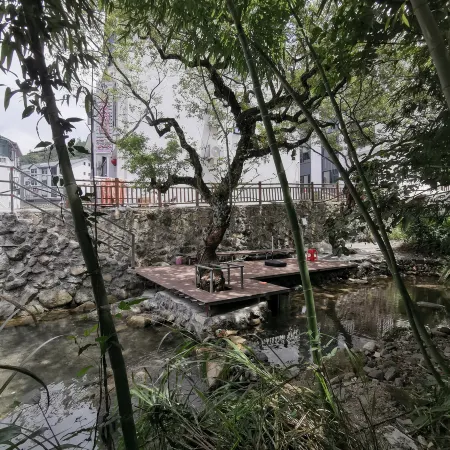 Moyunge Homestay (Sanqingshan Gangshou Cableway)