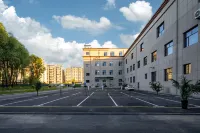 Dai County Lanting Hotel - parking