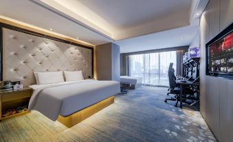 Light Core E-sports Hotel (Shenzhen Dong Station Buji Old Street Store)