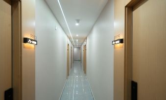 Shanghai Minchun Hotel (Shanghai Shanda College Branch)