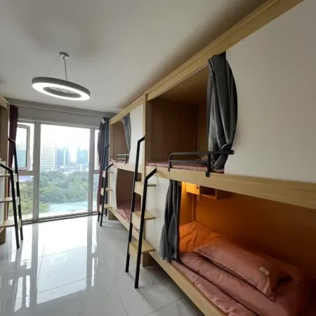 Ai Ju Youth Hostel (Guanyinqiao Pedestrian Street Branch)