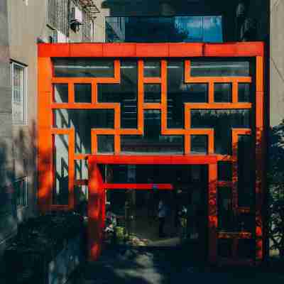 Cloudscape Apartment Hotel Exterior