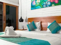 Sadev Resort Hotels near Air Bali / Heli SGI