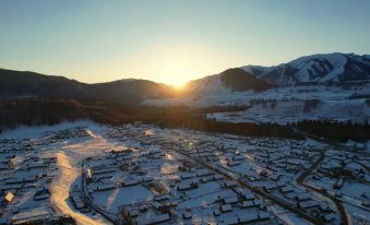 Burqin Hemu Weilan Mountain Residence