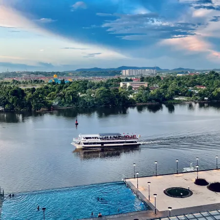 LoFF Suite River View 2 Bedroom at Riverine Diamond Resort
