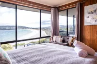 Stones Throw Hotels in Sorell