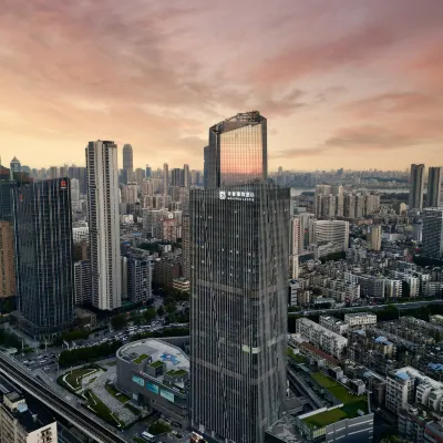 MEHOOD LESTIE Flagship Hotel (Wuhan International Plaza Jianghan Road) โรงแรมใกล้ถนนอู่เซิง