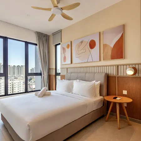 22 Macalisterz Premium Suites Penang by Byon