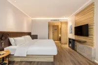 HanTing Premium Hotel (Jinan Yaoqiang International Airport)