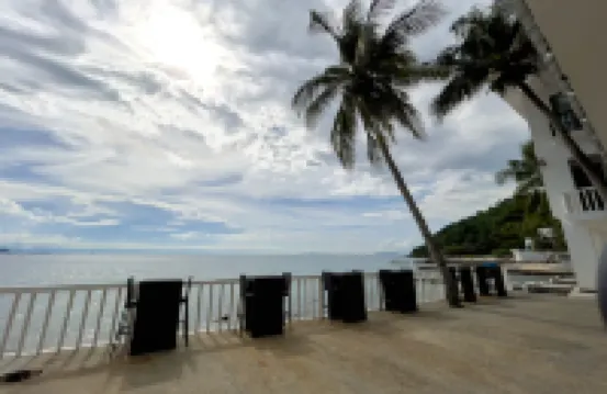 Salacia Beachfront Resort managed by MA Group โรงแรมใน