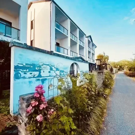 Jiashan YunYingMeiShu Inn