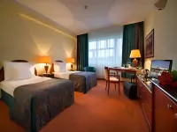 Rezidence Emmy Hotels near Prague 12