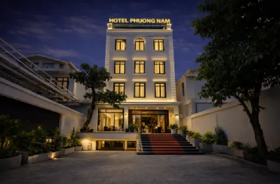 Phuong Nam Hotel Thu Duc College of Technology周辺のホテル