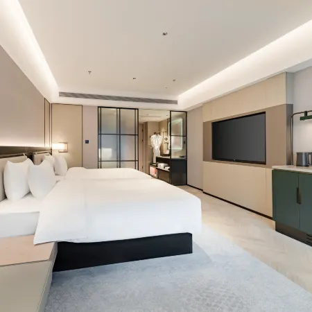 Pulun Hotel (Anji Phoenix Mountain Branch)