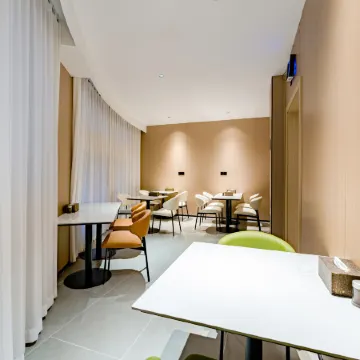 Zhishang Hotel (Luohe Renmin Road Changjian Plaza)