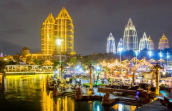 Lanyueju Riverside Vacation Boutique Stay (Gaozhuang Xishuangjing Starlight Night Market)