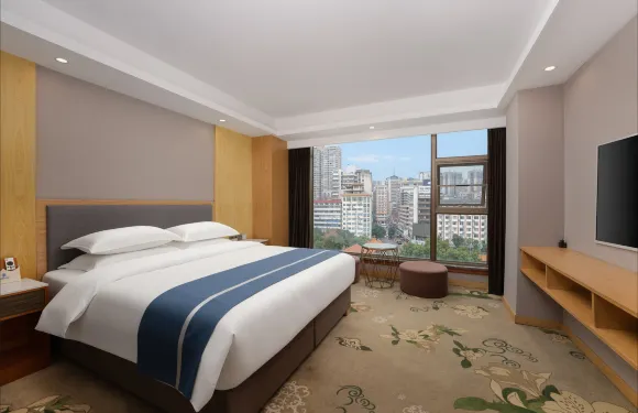 洲豪酒店（皆勻西山大橋石板古街店）