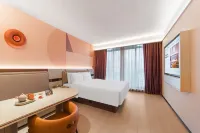 Orange Hotel Qingyuan Avenue - Balcony