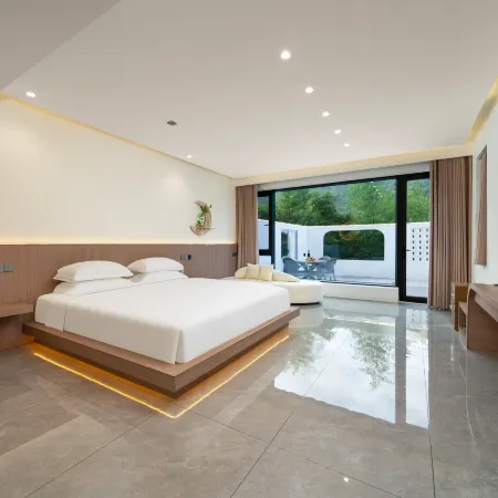 Mogan Mountain Xiaoyao Zhijing - Stream Trekking, Hot Spring & Design Boutique Guesthouse