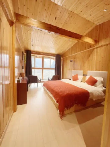 Yubeng impression boutique inn