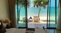 Lanta Seafront Resort