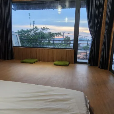 นิวไลฟ์ โฮมสเตย์ โรงแรมใกล้หาดดอยเยือง