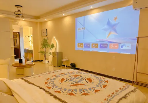 Cat Cat Homestay (Heze Vocational College Royal Academy Branch)