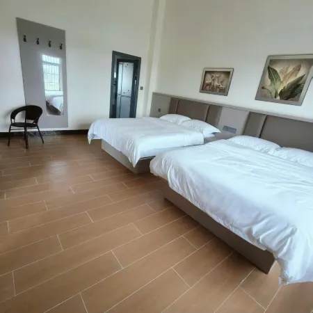 Dongxing Tianhai Yijia Homestay (Wanwei Golden Beach Branch)
