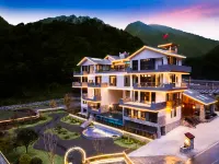 Dingshang Xianju | A Modern Wabi-Sabi-Inspired Guesthouse Hotel a Contea di Li