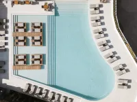 NĒRO Boutique Hotel