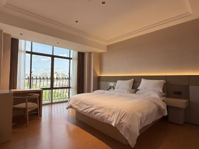 Xishan Hotel (Qinzhou Old Street)