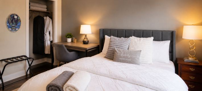 Tuscan Ridge Guesthouse Calgary West Hotels in Calgary