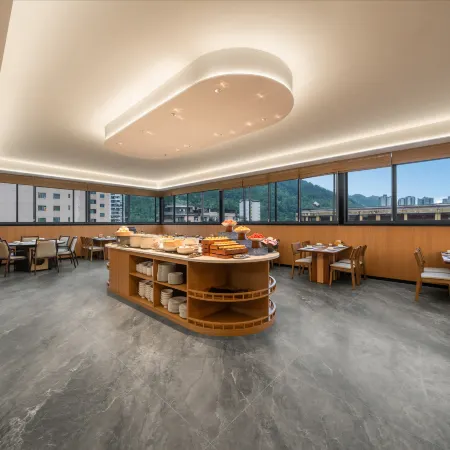 Yunxi Hotel (Youyang Taohuayuan Branch)