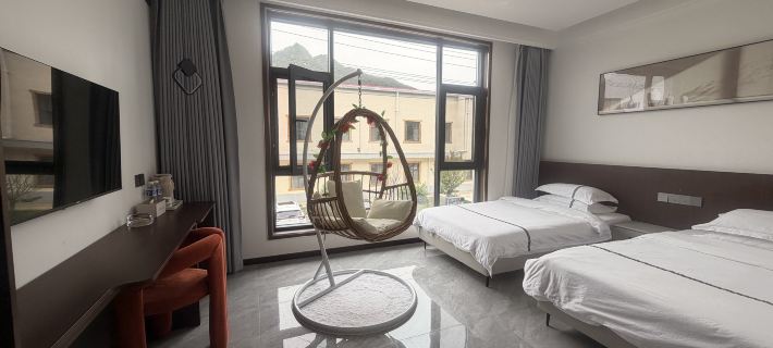 Space Time Homestay Hotels in Lingchuan County