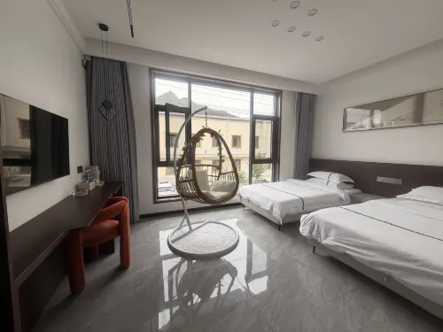 Space Time Homestay - Mountain view