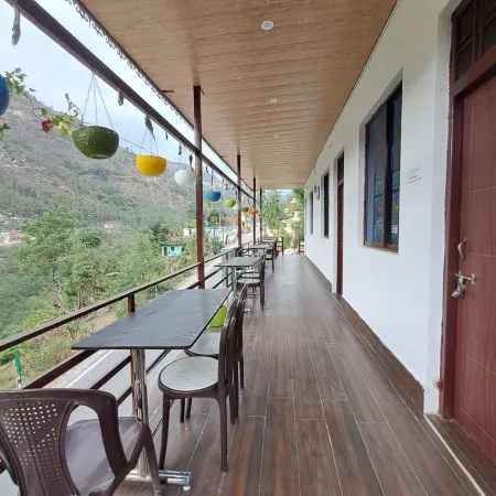 Kedar Chaukhamba Homestay