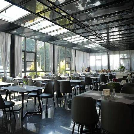 Lindu Hotel