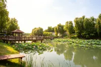 East Tai Lake Grand Hotel