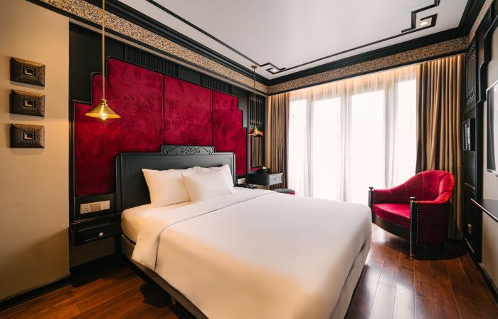 Bay Luxury Beijing Hotel