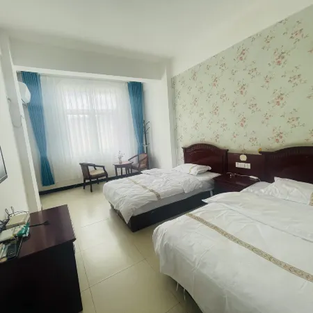Batang Xinmengyuan Hotel