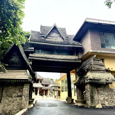 Yunshang Jingmai · Cloud Resident Homestay (Dang Ancient Tea Forest Branch)