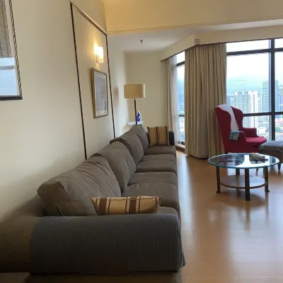 UNIVERSAL SUITES AT TIMES SQUARE Hotels near Berjaya Time Square Theme Park