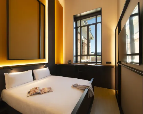 Breda Suites Hotel Milano Hotels near Precotto Station