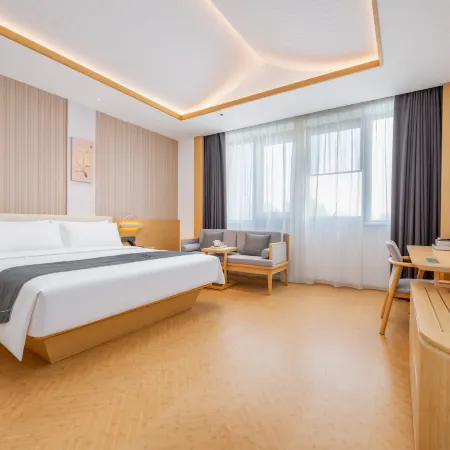 Xinxiang Jianguo HIDDEN Garden-Style Hotel