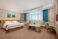 Xincheng Jiayue Hotel（Kuitun Station） - parking